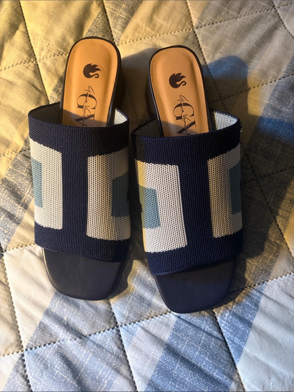 Gloria Vanderbilt Navy, White & Light Blue Geometric Knit Slide Mules